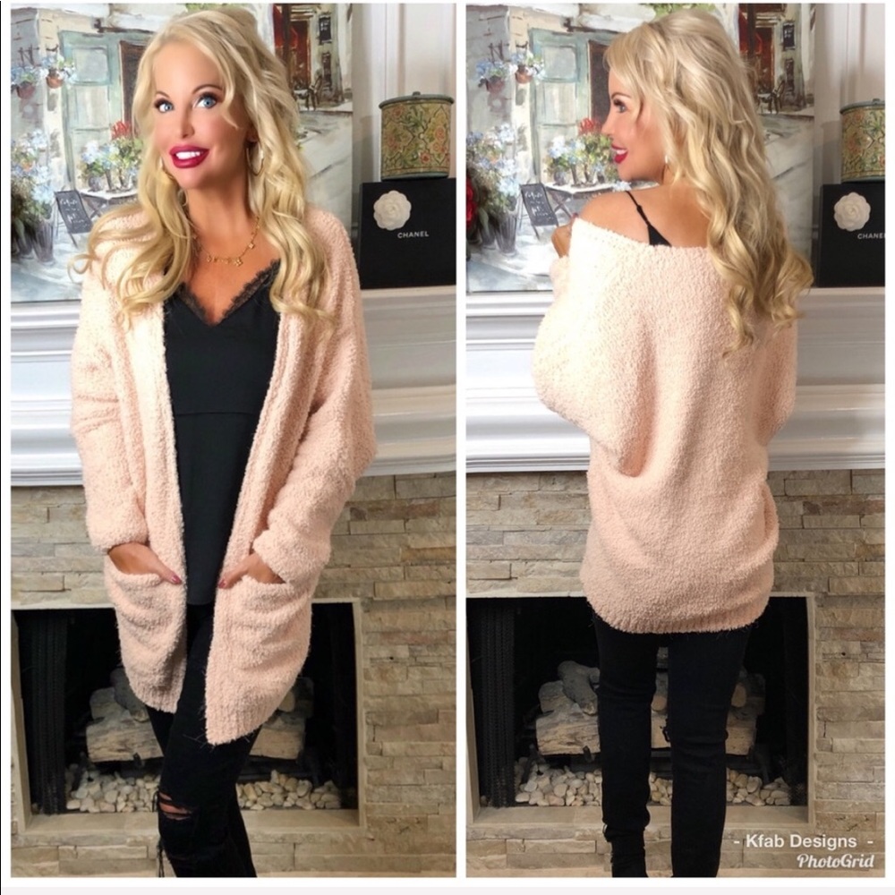 💕LAST 1! Blush Oversized Fuzzy Pocket Cardigan! - Picture 2 of 6